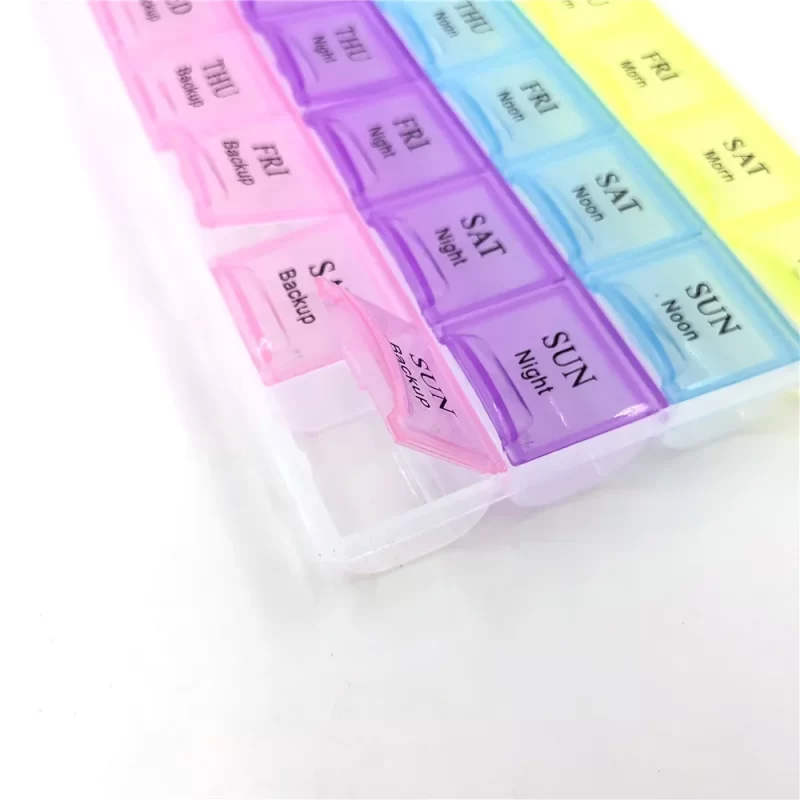 1PCS 4 Row 28 Squares/3Rows 21Grids/2Row 14Grids Weekly 7 Days Tablet Pill Box Holder Medicine Storage Organizer Container Case 5